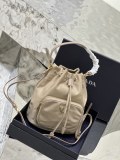 Prada 18x23x12cm 1BH038