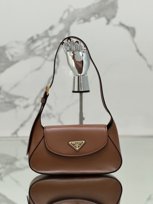 Prada 25× 5.5cm 1BD358