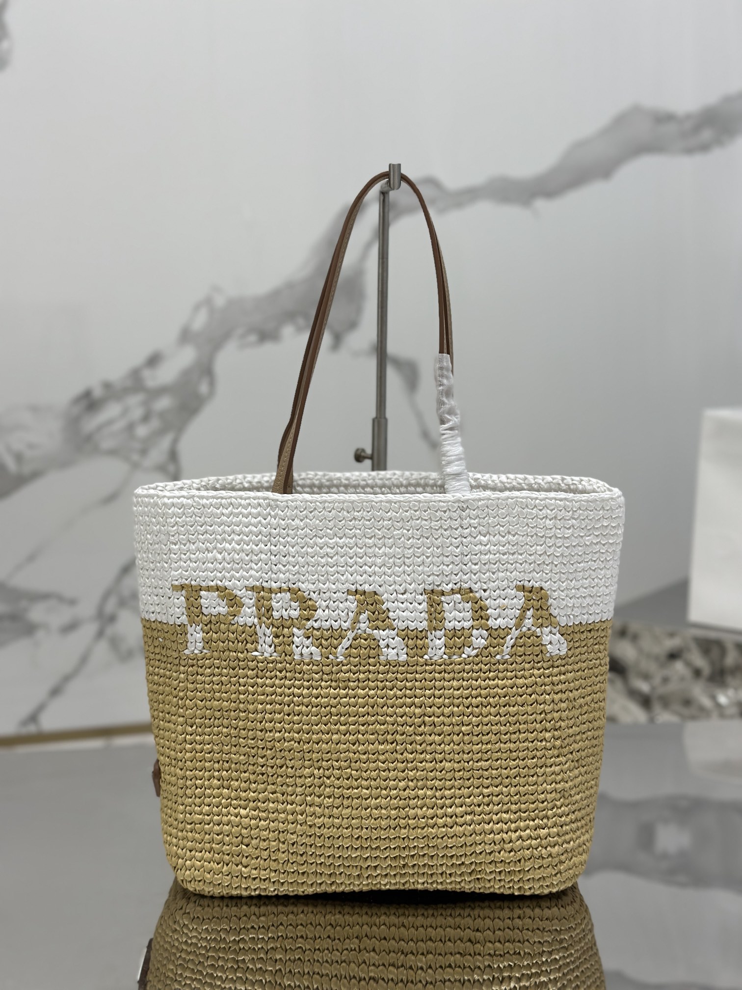 Prada 27×26×10cm 1BG454