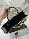 Prada 39x 31x 11cm 1BA356