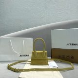 Jacquemus modello: 2102 12x8x5cm