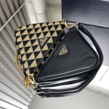 Prada 1BC176 26cm* 16cm* 13cm