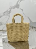 Prada 24x 24x 8cm 1BG422