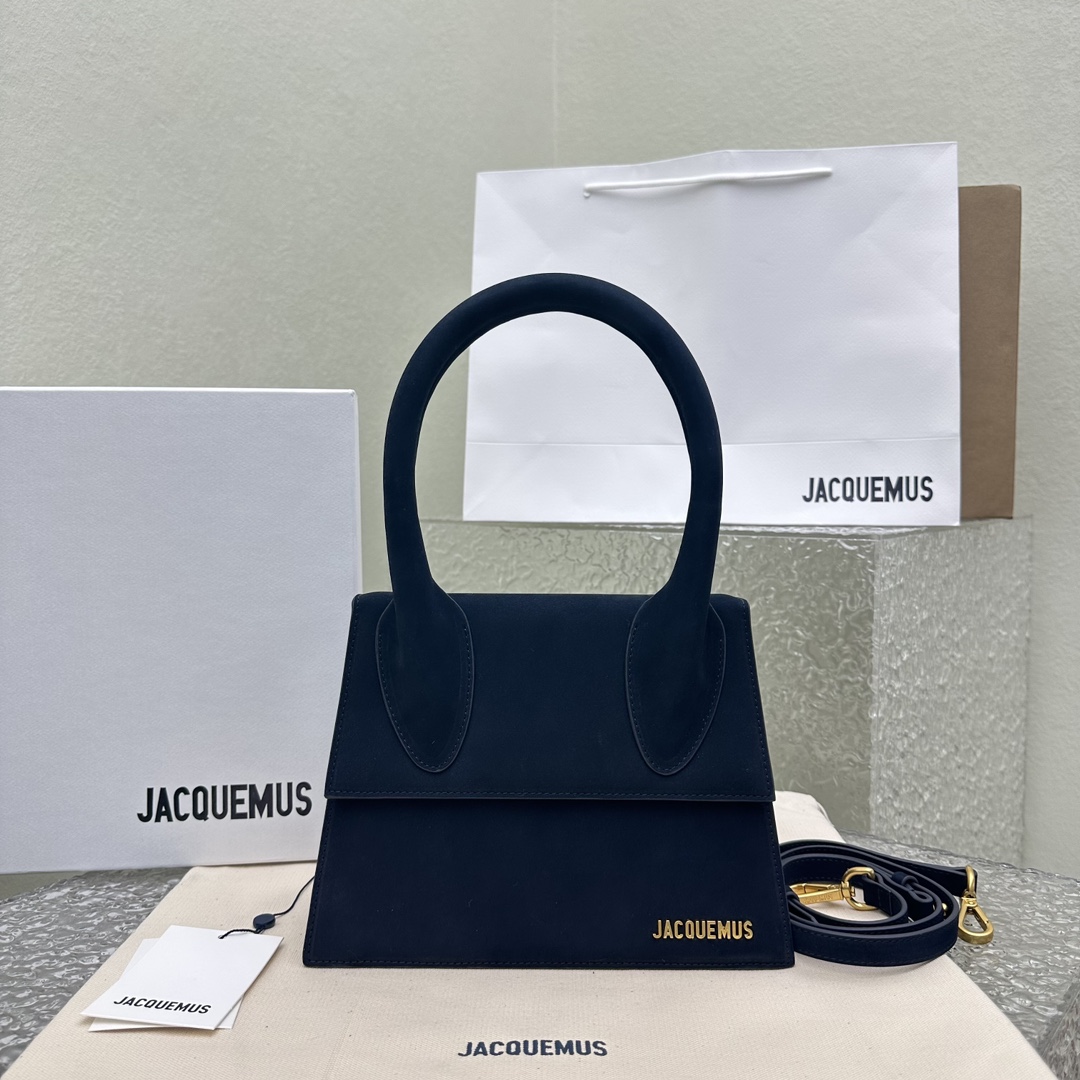 Jacquemus modello: 2020 24x18x10cm