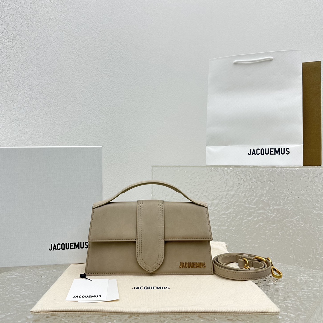 Jacquemus modello: 2056 24x13x7cm