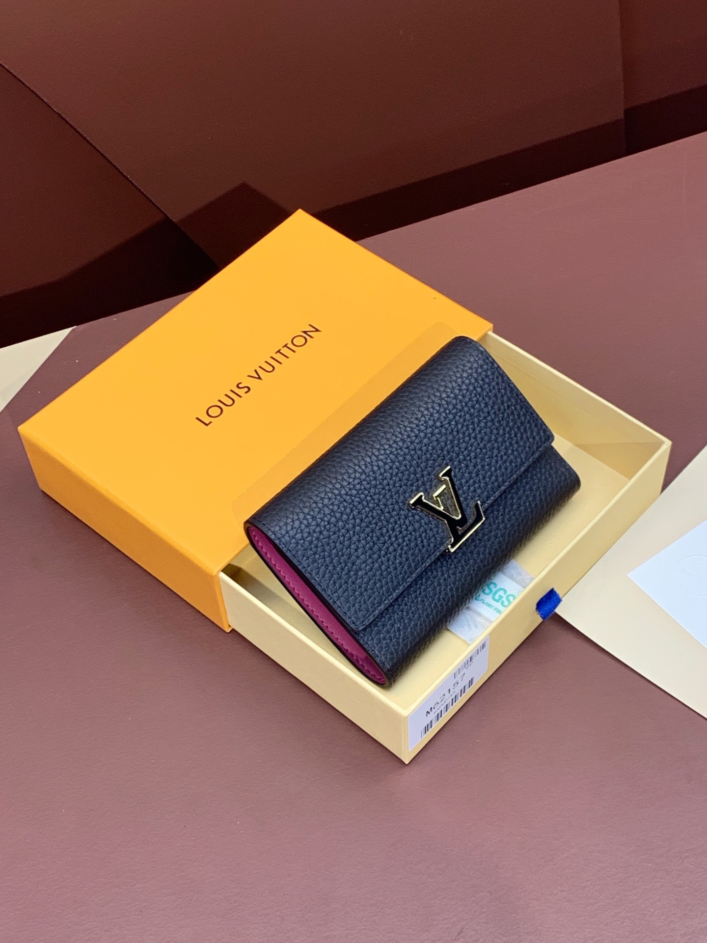 LV M62157 13.5x9.0x2.0cm