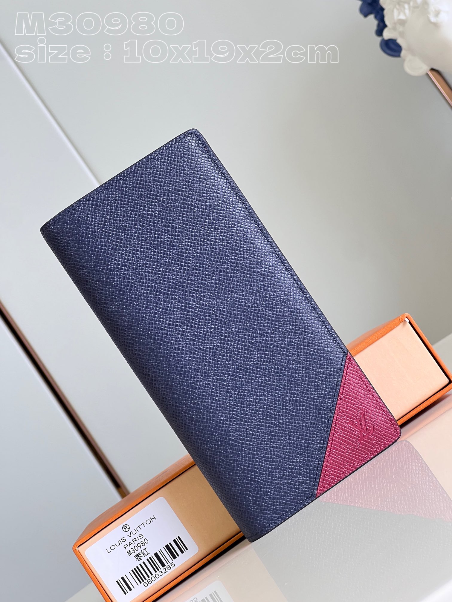 LV M30980 10 x 19 x 2cm