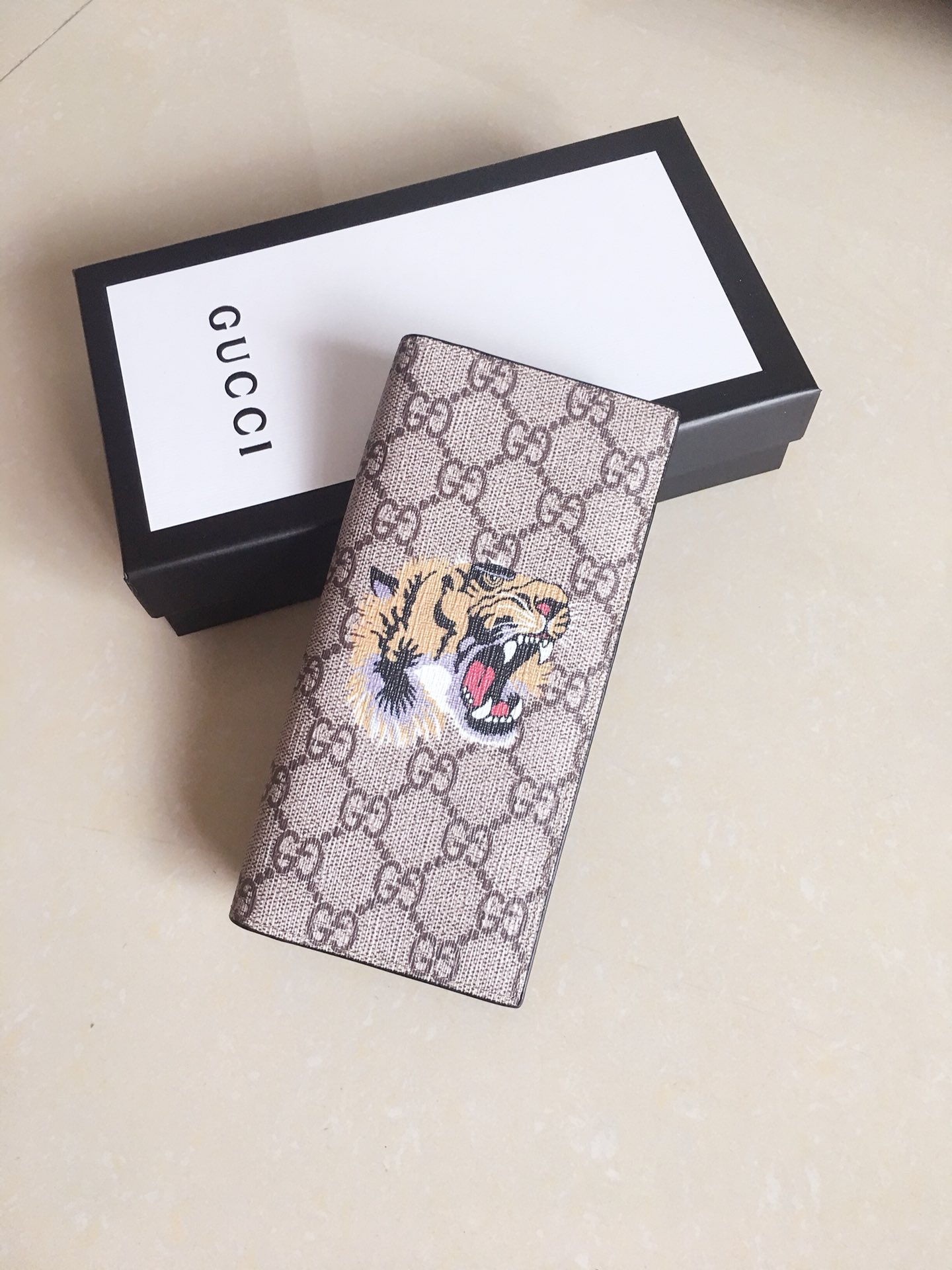 GG 459456 18x9x2cm