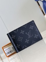 LV M66543 11x8x1cm