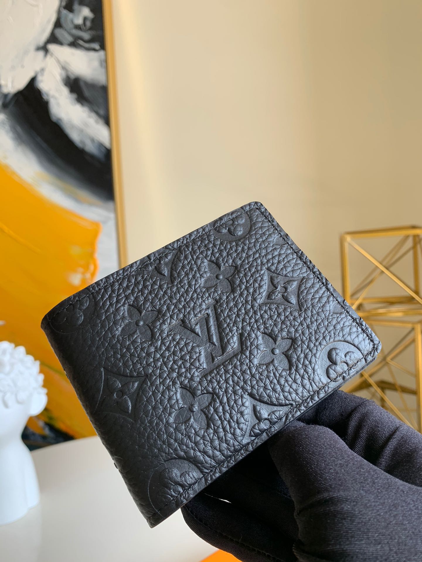 LV M69037 11.5 x 9.0 x 1.5 cm