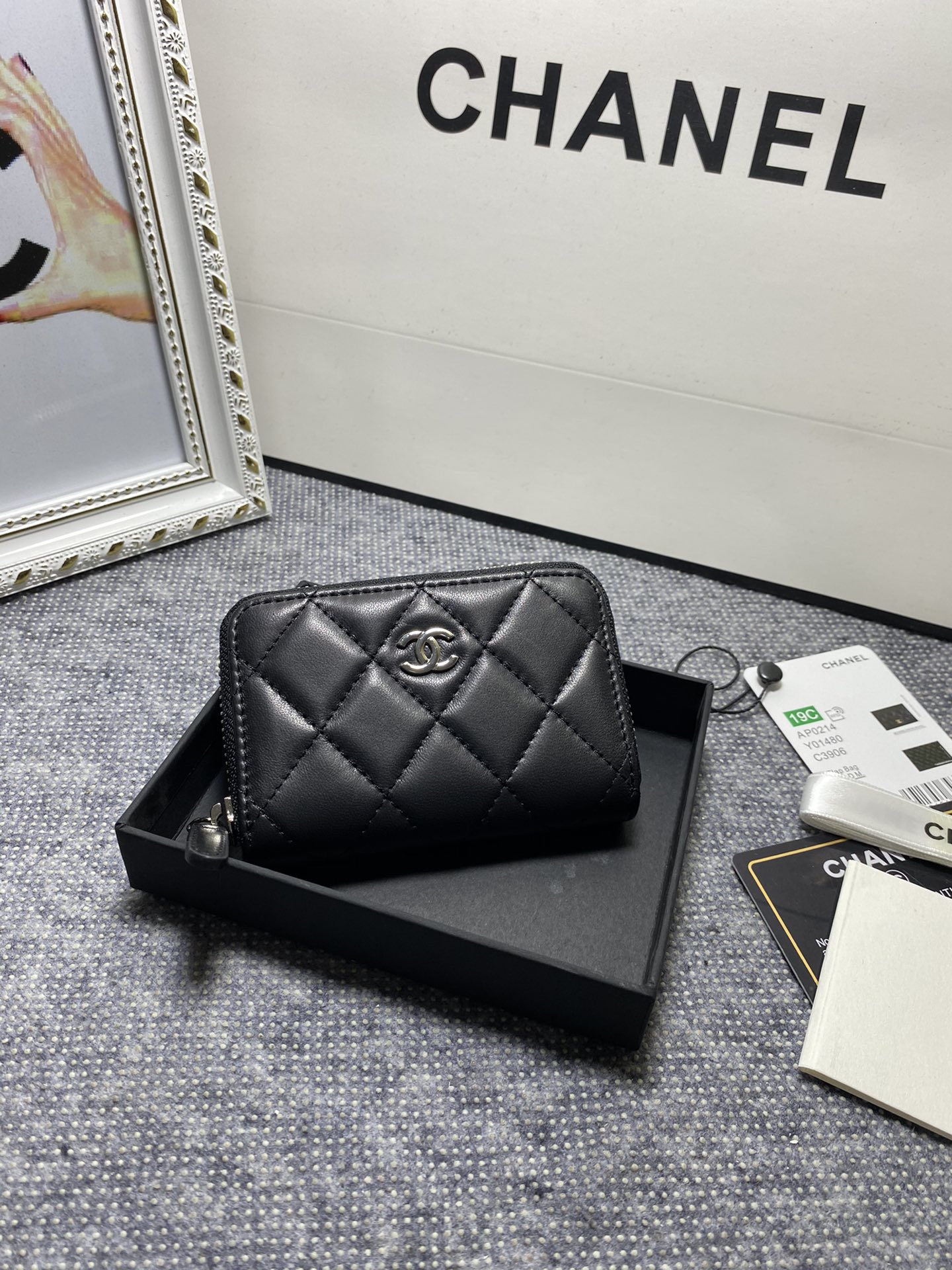Chanel 2024' 7·5x11x2.5cm