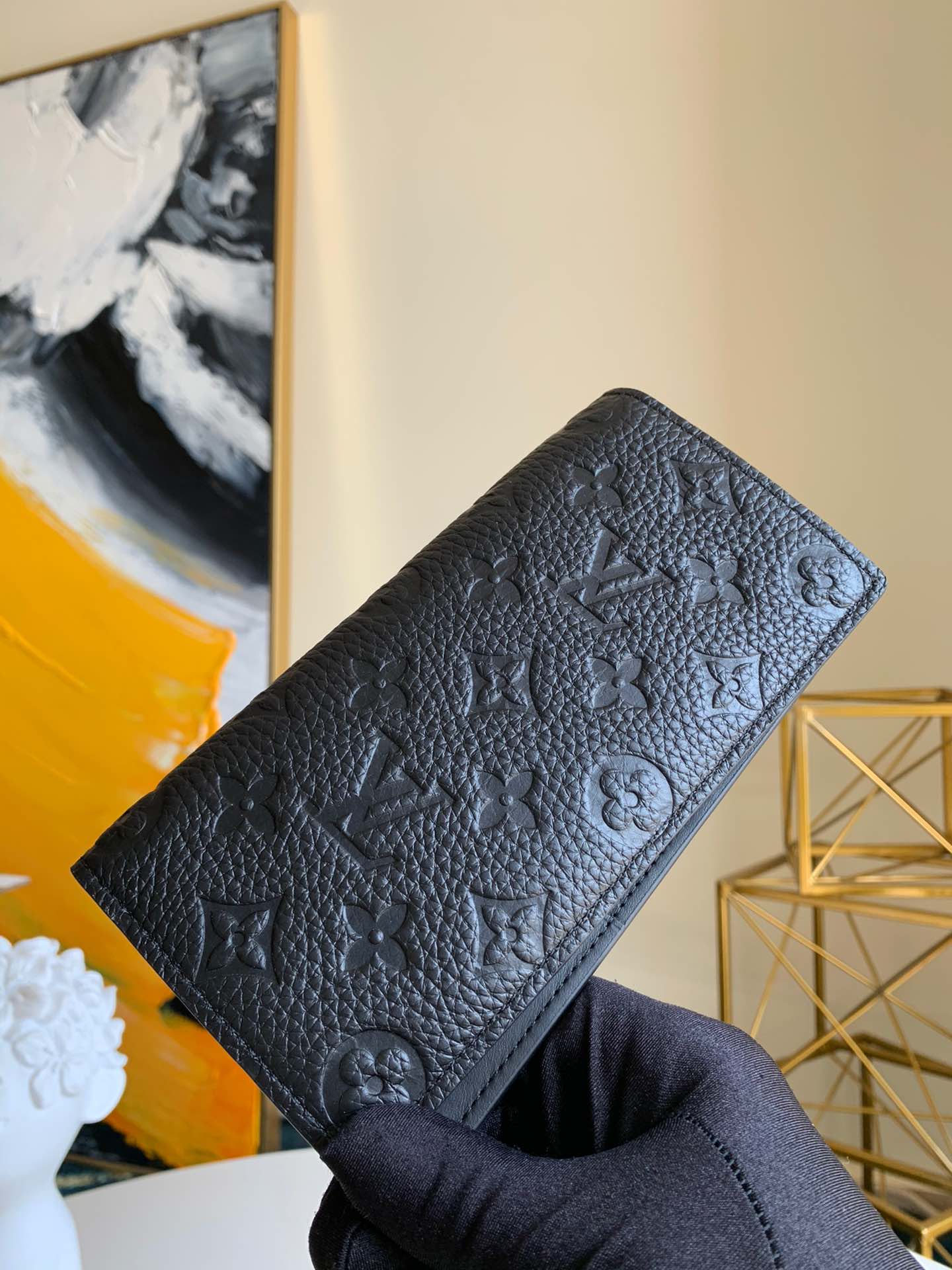 LV M69038 10.0x 19.0x 2.0 cm