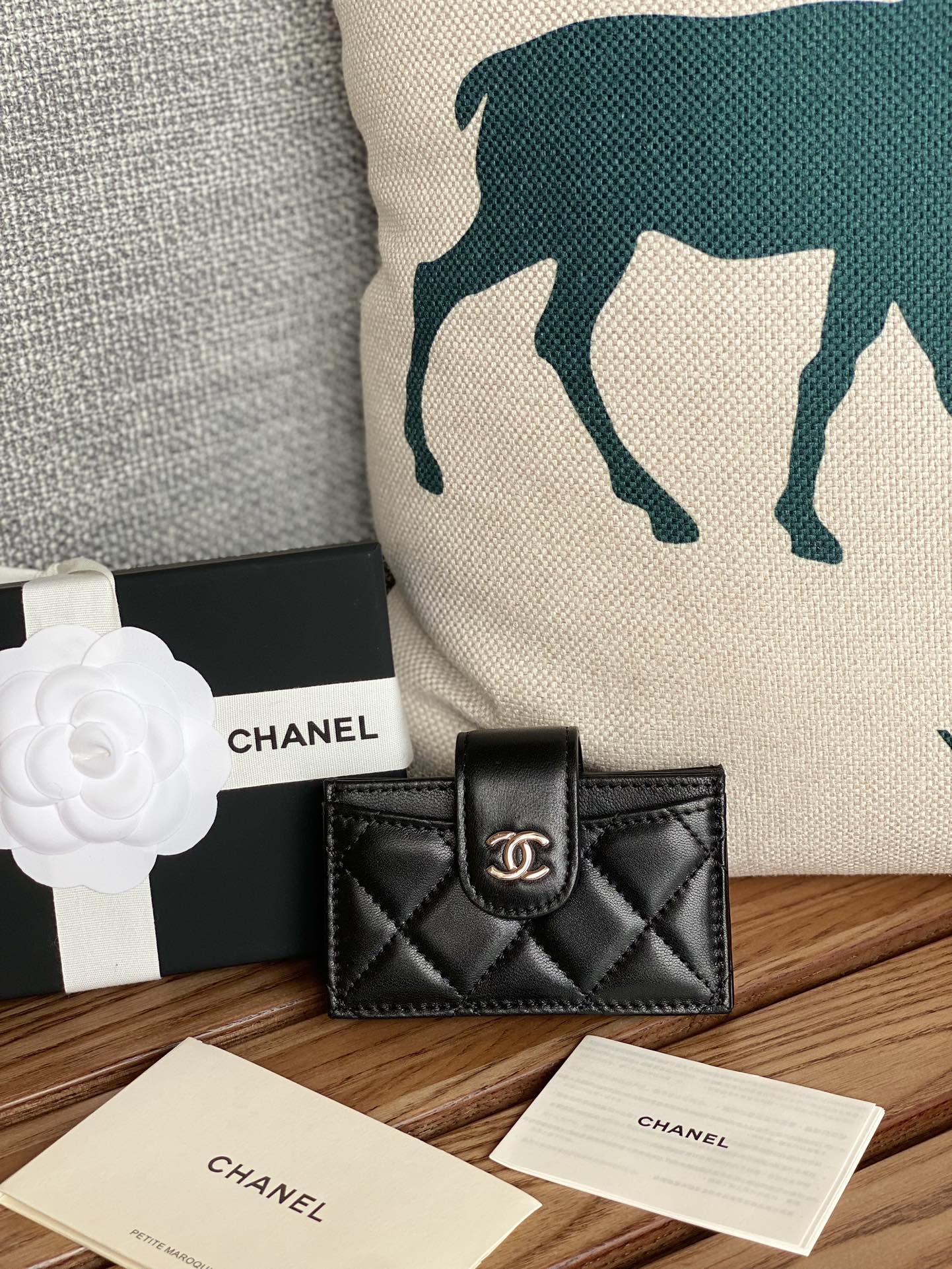 Chanel 2024' AP0342 10.4×7×2cm