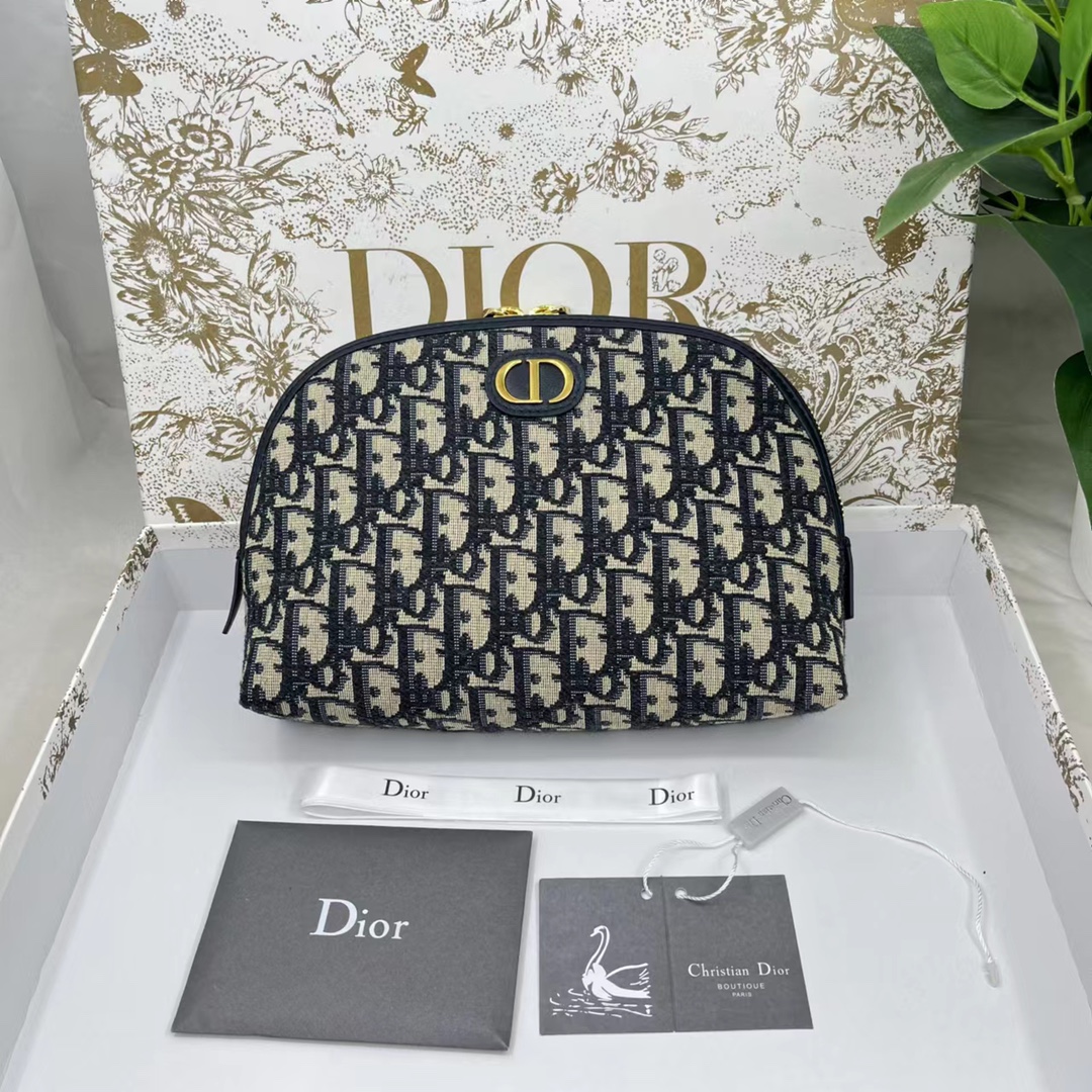Dior 2024' S2109UTZQ M928