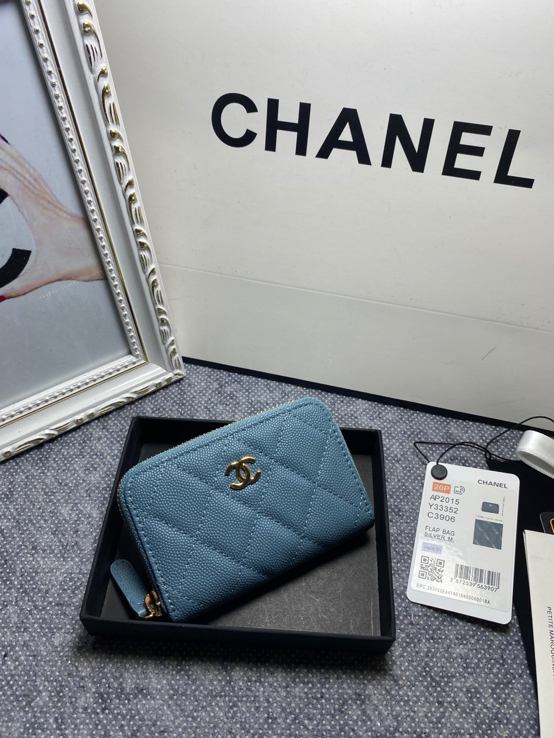 Chanel 2024' 7·5x11x2.5cm