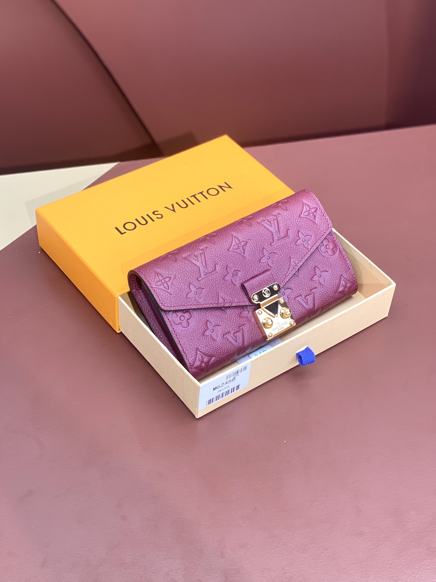 LV M62458 19.0 x 10.5 x 2.5 cm