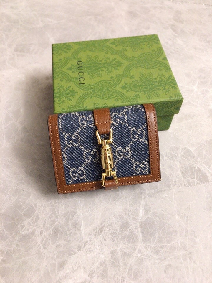 GG 645536 11x8.5x 3cm