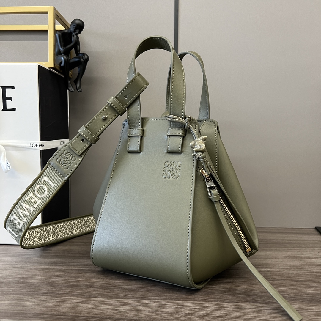 Loewe 652235 20x19x14cm Hammock