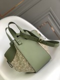 Loewe 062151 29x26x14cm Hammock