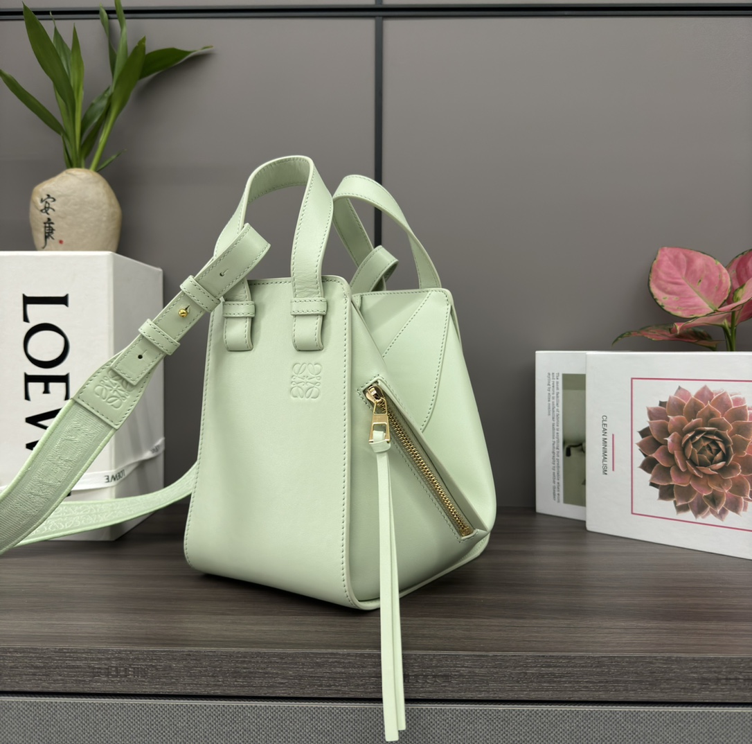 Loewe 652235 19,5x14,5x20,5cm Hammock
