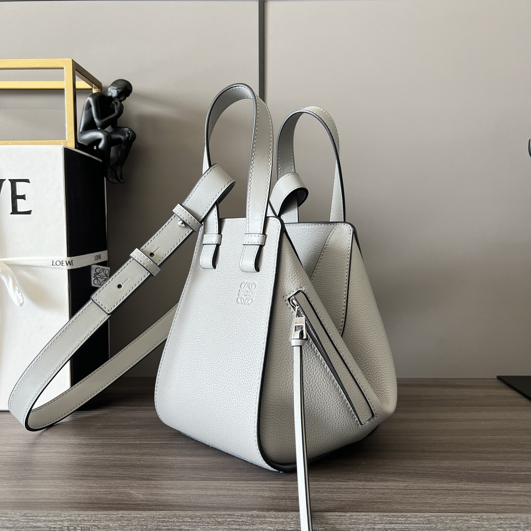 Loewe 652235 20x19x14cm Hammock