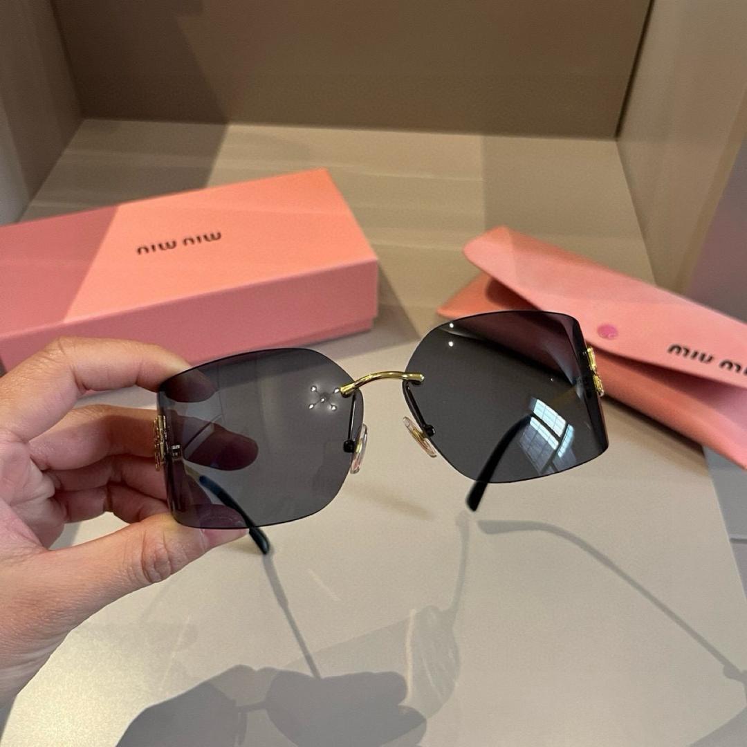 Occhiali Miumiu 24’