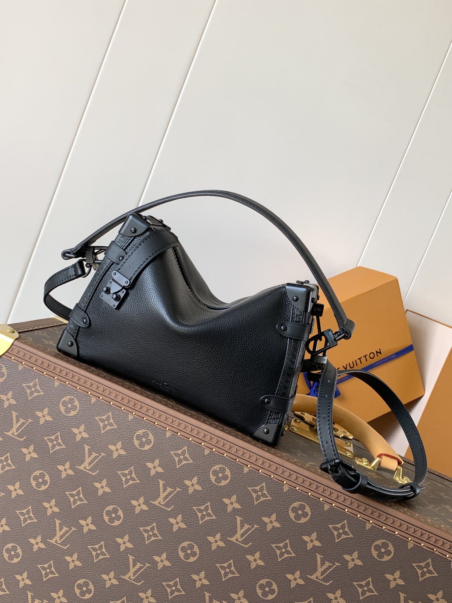 LV Nicolas Ghesqui M25160