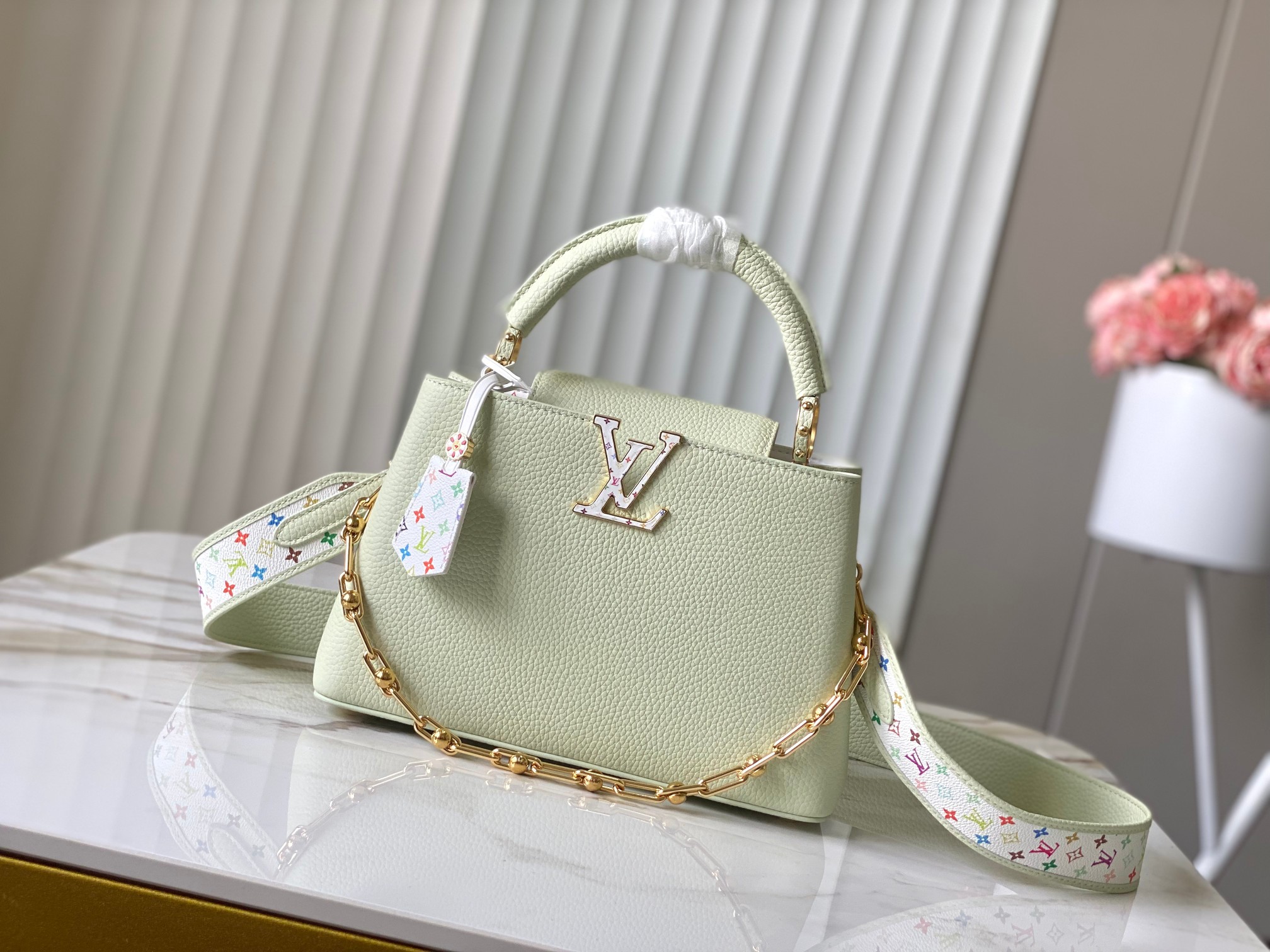 LV Capucines M14101