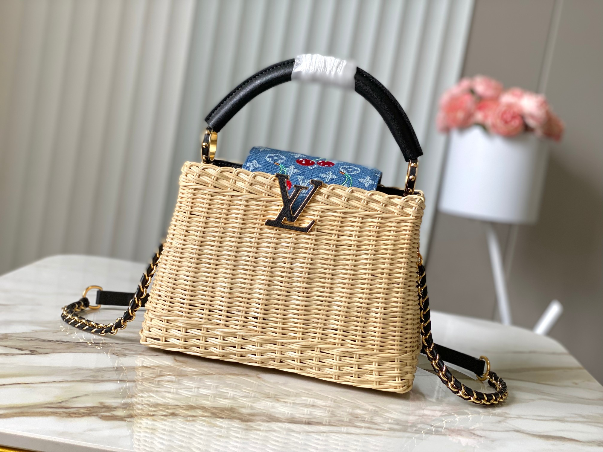 LV TM CAPUCINES M14295