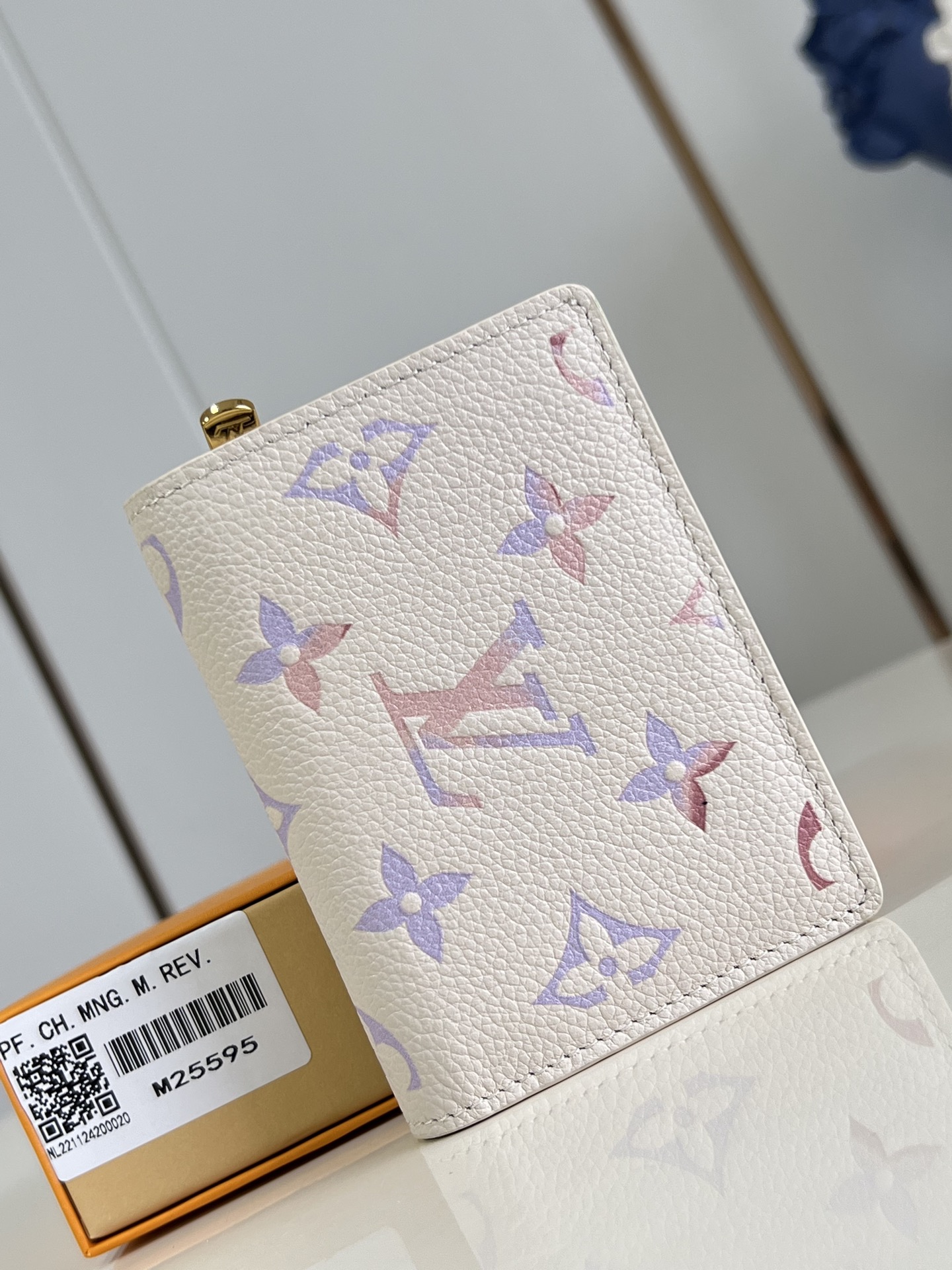 LV Monogram Empreinte M25595