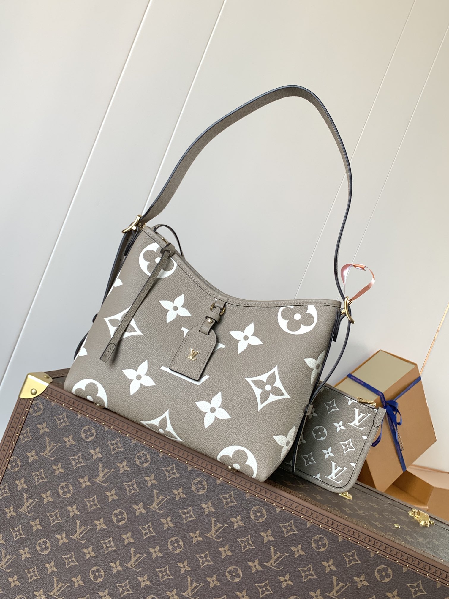 LV Monogram Empreinte M14209