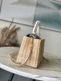 LV Capucines M14295