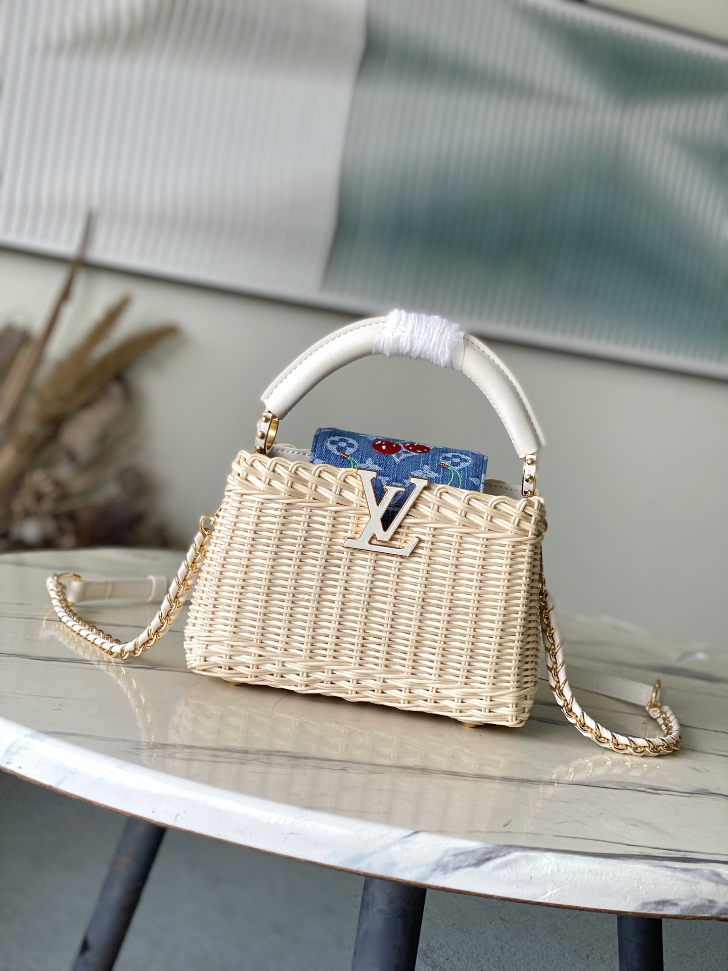 LV Capucines M14295
