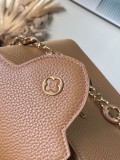 LV Capucines M14381