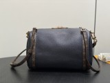 LV Monogram M26039