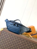 LV Monogram Shadow M14784