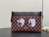LV pochette voyage souple M40813