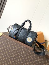 LV Monogram Eclipse Reverse P01942