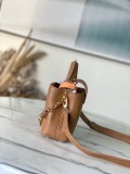 LV Capucines M14381