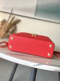 LV Capucines M13250