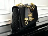 LV Twist MM M12736
