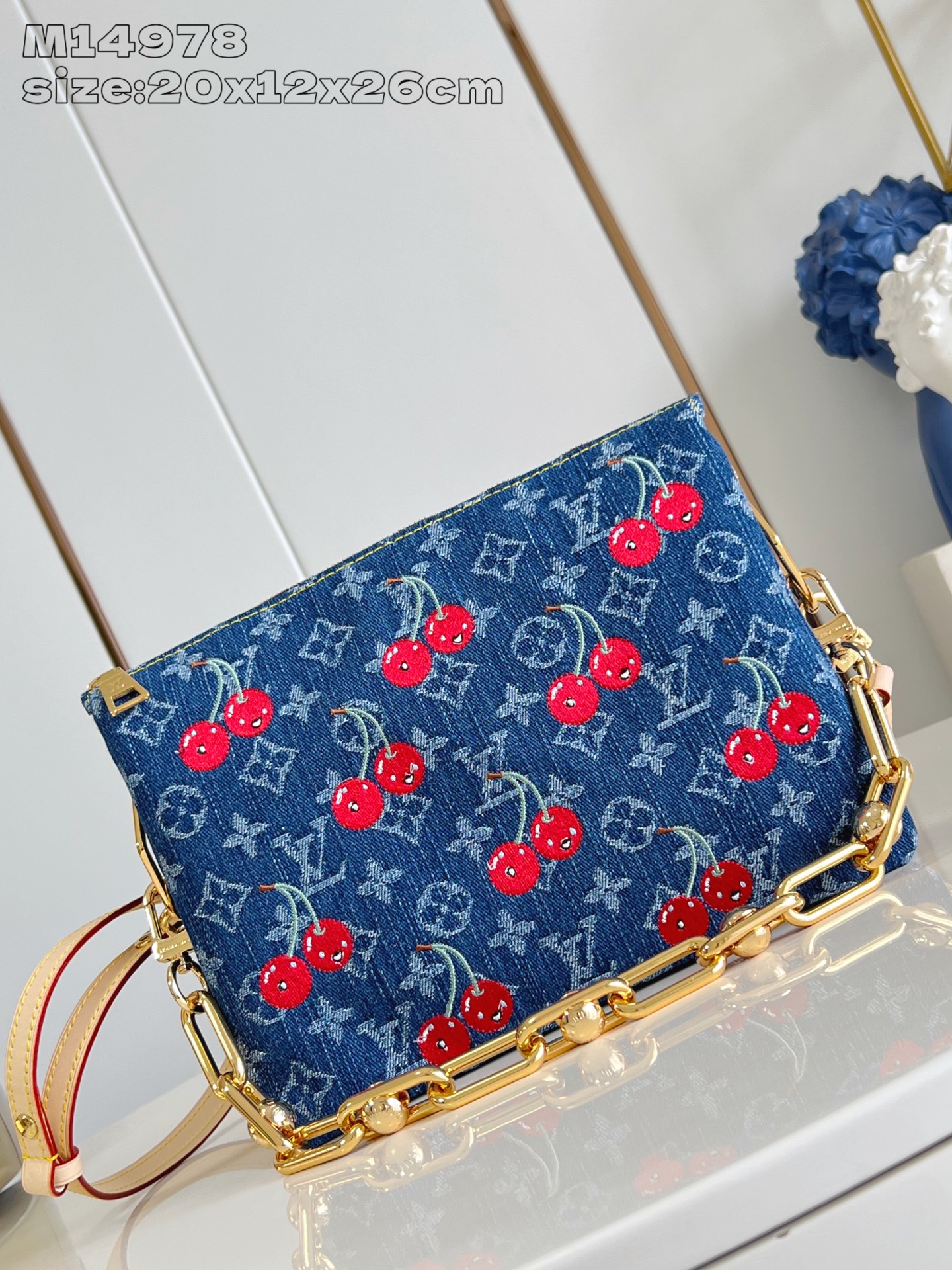 LV Monogram M14978