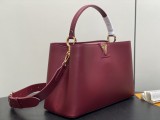 LV CAPUCINES SOUPLE M24607
