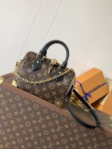 LV Monogram Reverse M13146
