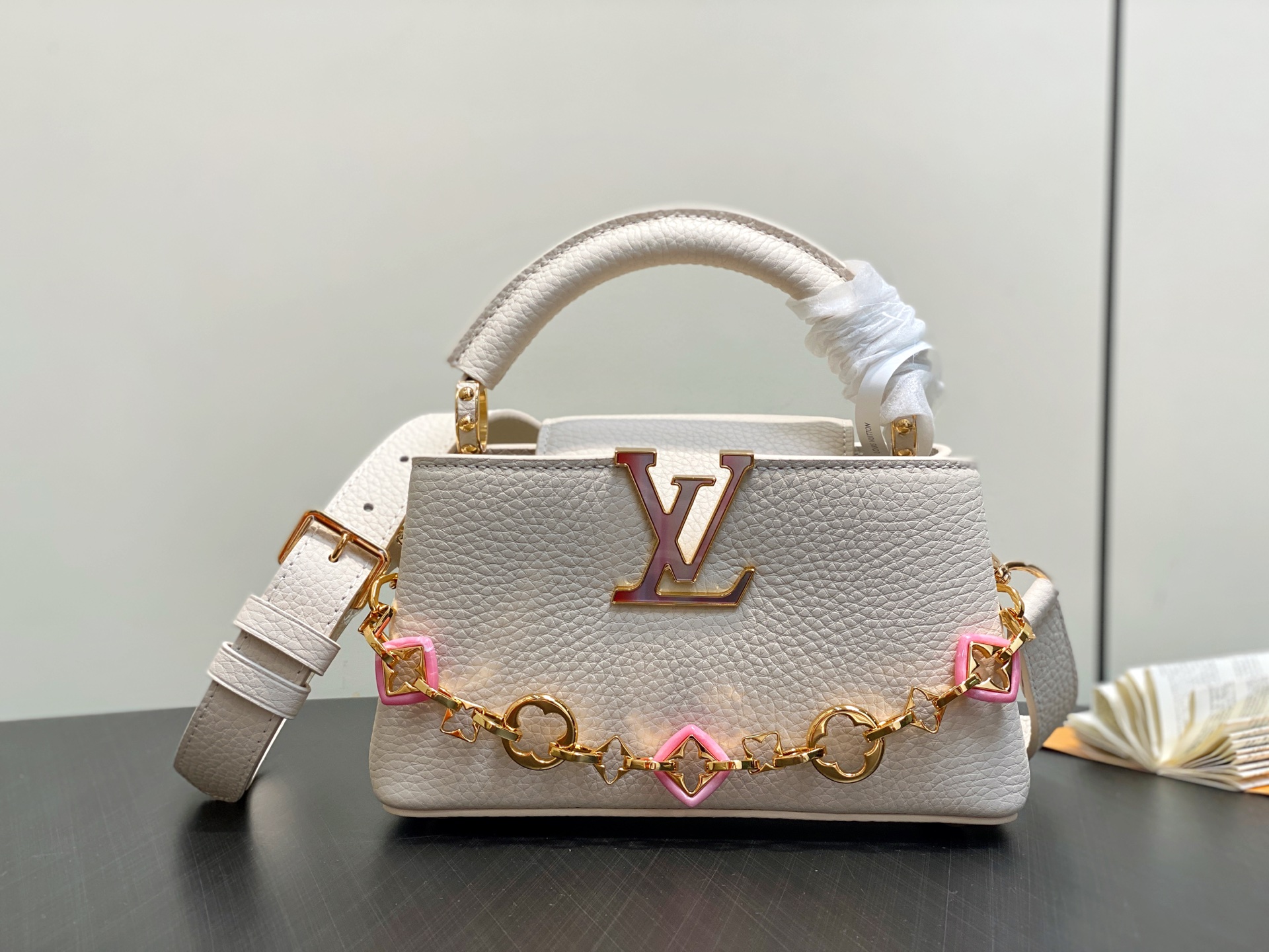 LV Capucines East West M14393