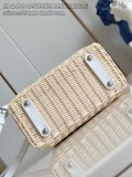 LV Capucines M48865