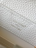 LV Capucines M11964