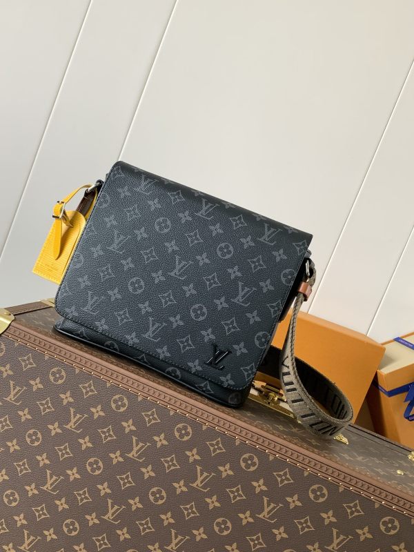 LV Monogram Eclipse M45627