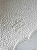 LV Capucines M25497