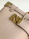 LV Nicolas Ghesqui M15226